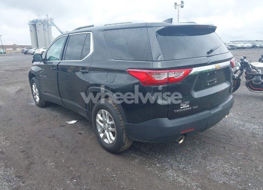 Photo 3 of 2018 Chevrolet Traverse 1LT (VIN 1GNEVGKWXJJ213302)