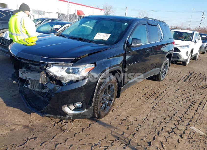Photo 2 of 2019 Chevrolet Traverse 1LT (VIN 1GNEVGKWXKJ171490)