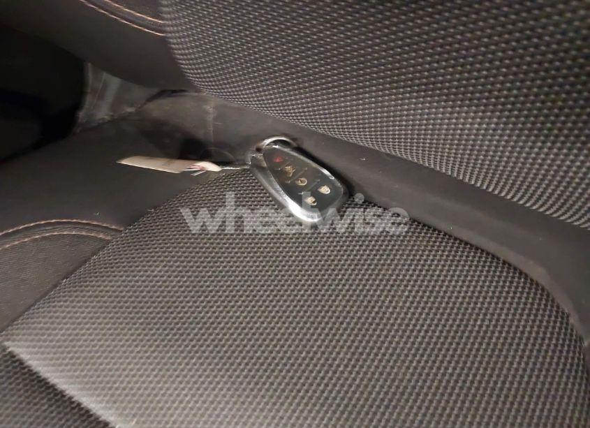 Photo 11 of 2019 Chevrolet Traverse 1LT (VIN 1GNEVGKWXKJ302529)