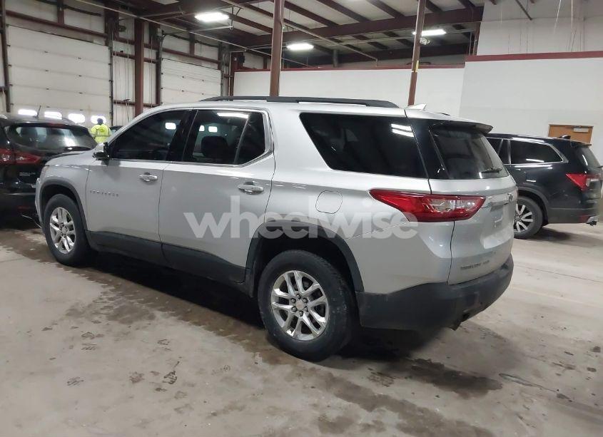 Photo 3 of 2020 Chevrolet Traverse AWD LT CLOTH (VIN 1GNEVGKWXLJ251423)