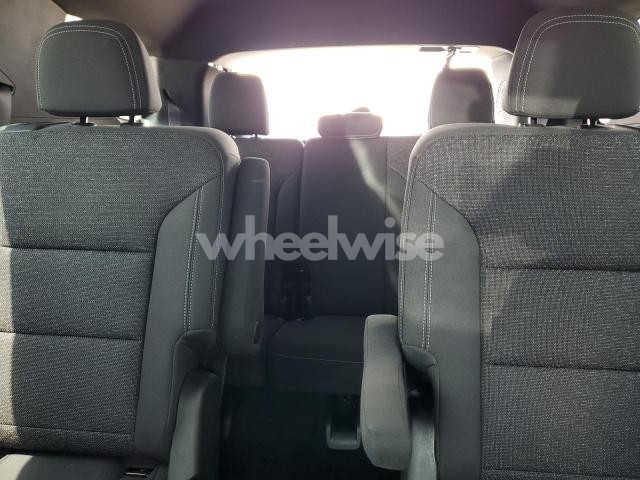 Photo 11 of 2025 CHEVROLET TRAVERSE LT (VIN 1GNEVGRS2SJ223987)