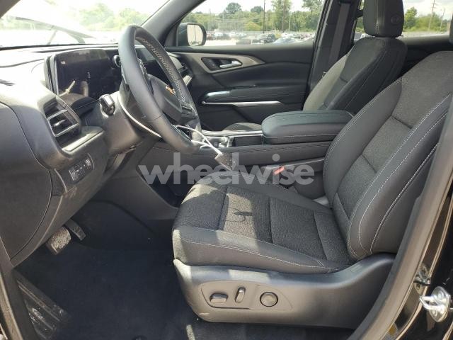 Photo 8 of 2025 CHEVROLET TRAVERSE LT (VIN 1GNEVGRS2SJ223987)