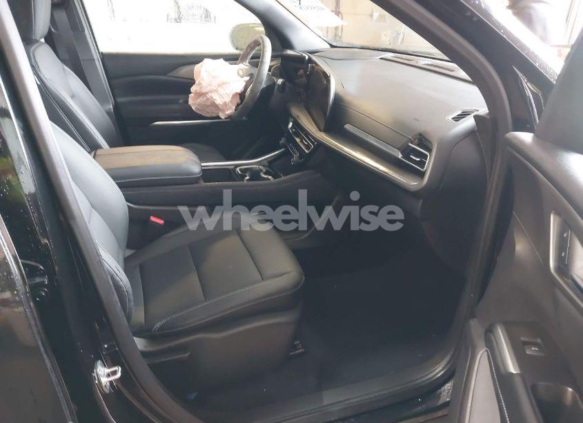 Photo 5 of 2025 Chevrolet Traverse AWD LT (VIN 1GNEVGRS3SJ152914)