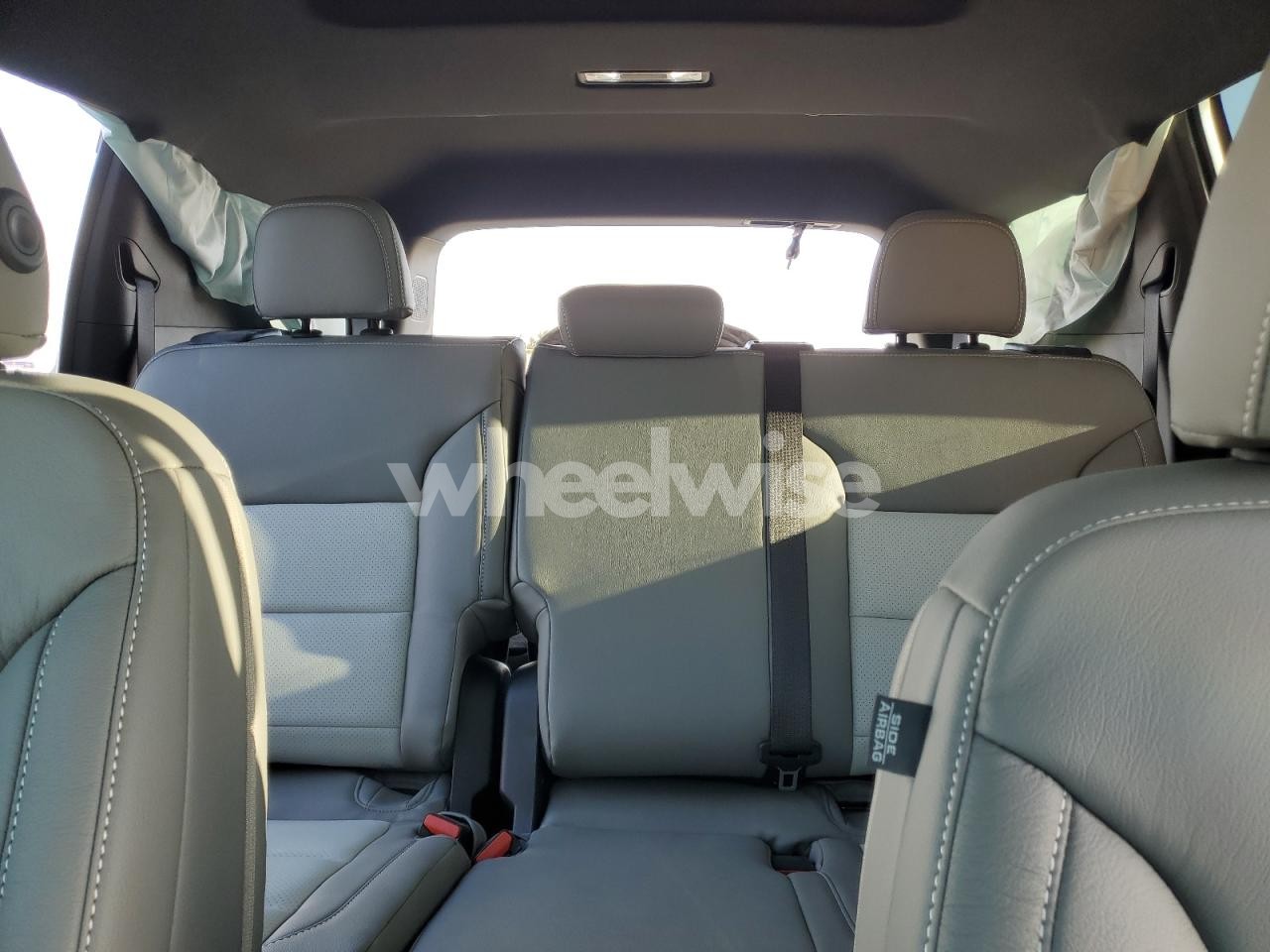 Photo 10 of 2025 CHEVROLET TRAVERSE LT (VIN 1GNEVGRS3SJ257534)