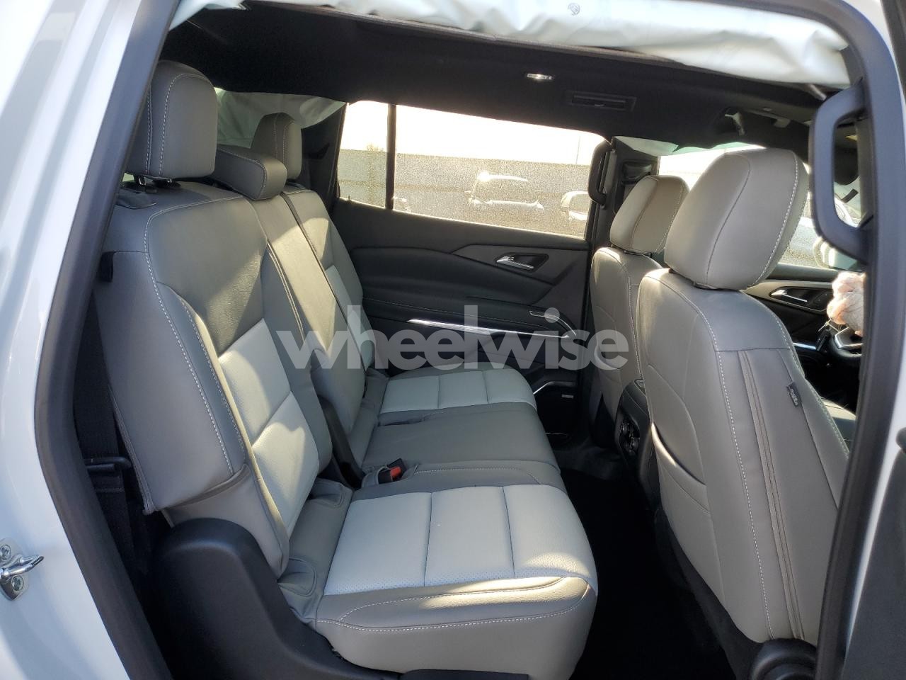Photo 11 of 2025 CHEVROLET TRAVERSE LT (VIN 1GNEVGRS3SJ257534)