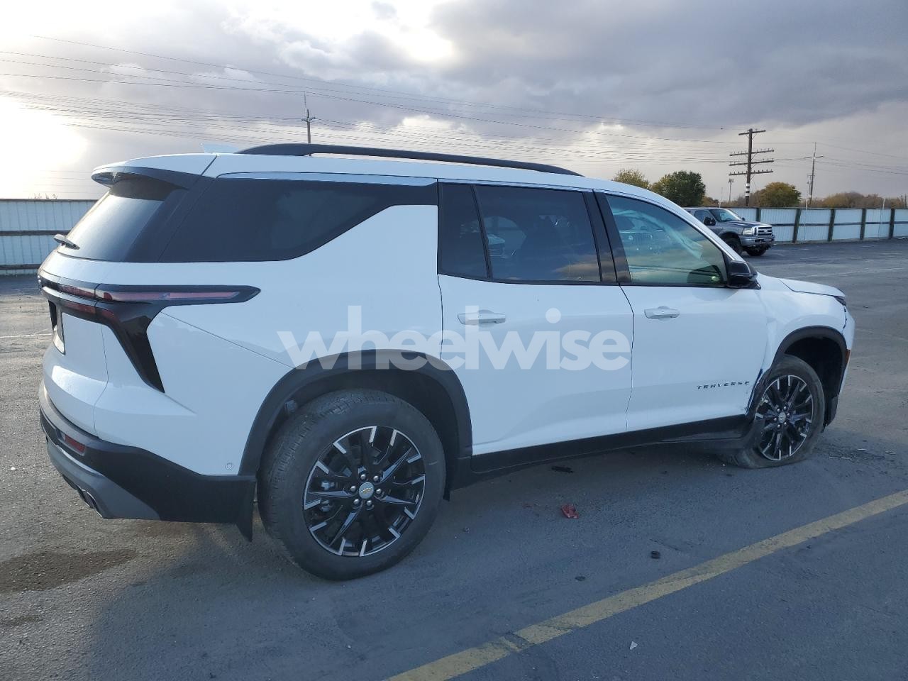 Photo 3 of 2025 CHEVROLET TRAVERSE LT (VIN 1GNEVGRS3SJ257534)