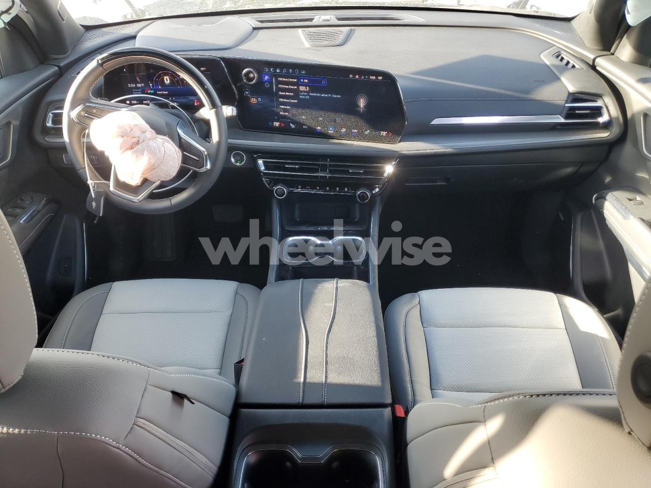 Photo 8 of 2025 CHEVROLET TRAVERSE LT (VIN 1GNEVGRS3SJ257534)