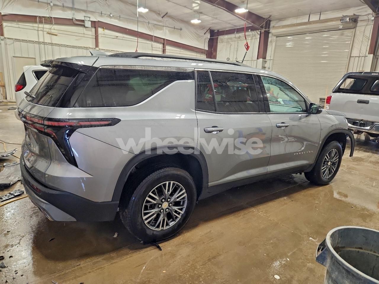 Photo 3 of 2025 CHEVROLET TRAVERSE LT (VIN 1GNEVGRS7SJ177783)