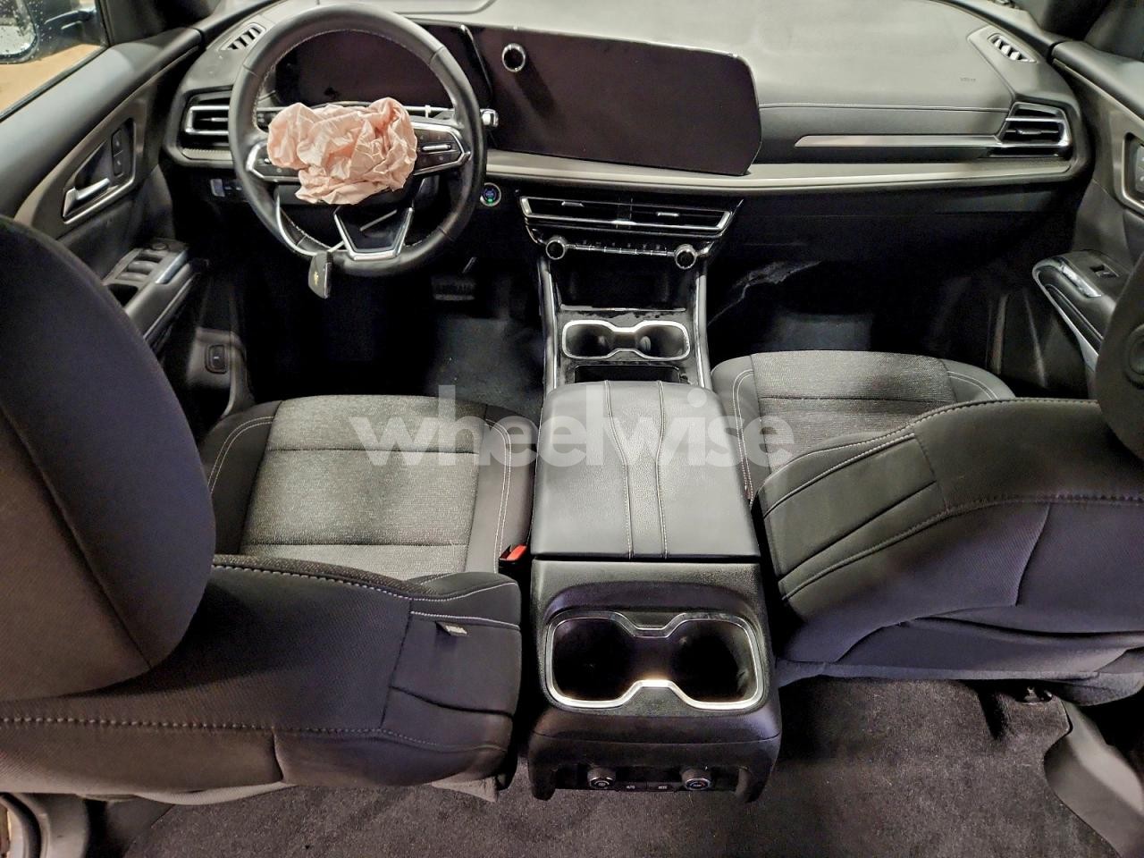 Photo 8 of 2025 CHEVROLET TRAVERSE LT (VIN 1GNEVGRS7SJ177783)