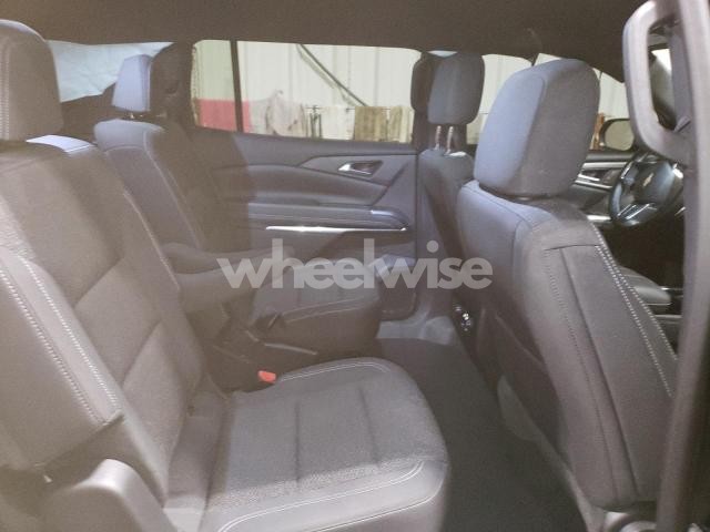 Photo 3 of 2025 CHEVROLET TRAVERSE LT (VIN 1GNEVGRS9SJ206278)