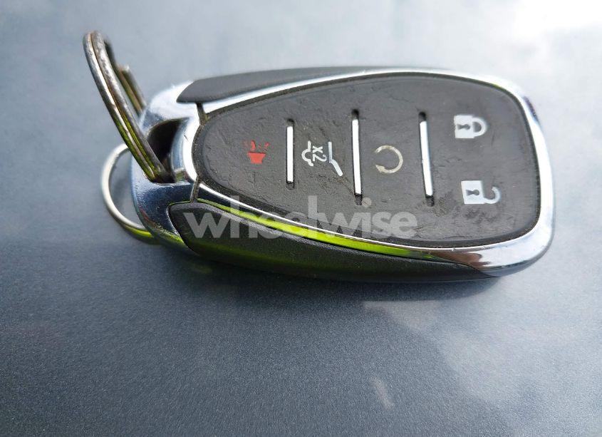 Photo 11 of 2018 Chevrolet Traverse 3LT (VIN 1GNEVHKW0JJ147686)