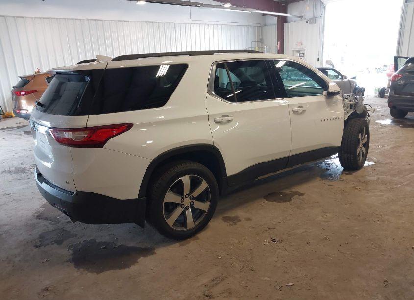 Photo 4 of 2021 Chevrolet Traverse AWD LT LEATHER (VIN 1GNEVHKW0MJ237134)