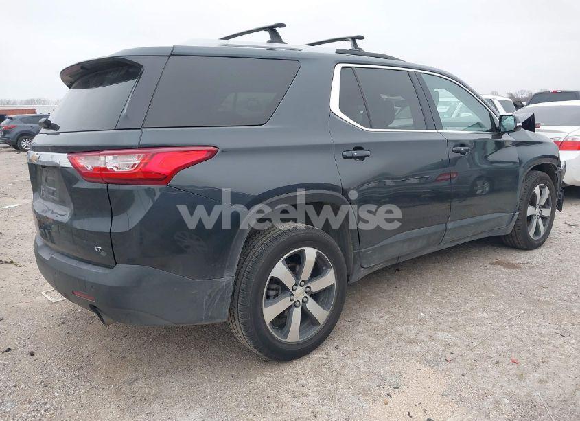 Photo 4 of 2018 Chevrolet Traverse 3LT (VIN 1GNEVHKW1JJ218359)