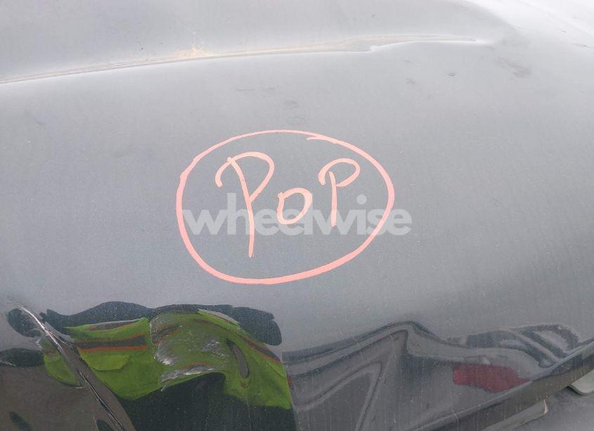 Photo 9 of 2018 Chevrolet Traverse 3LT (VIN 1GNEVHKW1JJ218359)