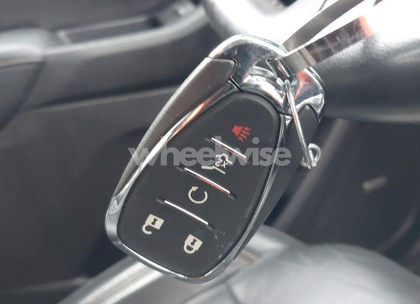 Photo 11 of 2019 Chevrolet Traverse 3LT (VIN 1GNEVHKW1KJ164692)