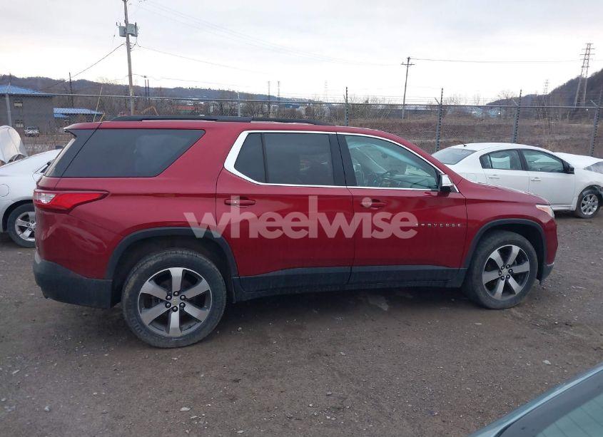 Photo 13 of 2019 Chevrolet Traverse 3LT (VIN 1GNEVHKW1KJ164692)