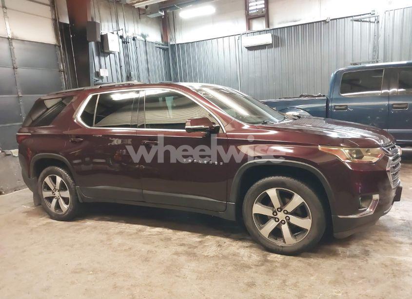 Photo 14 of 2019 Chevrolet Traverse 3LT (VIN 1GNEVHKW1KJ192850)
