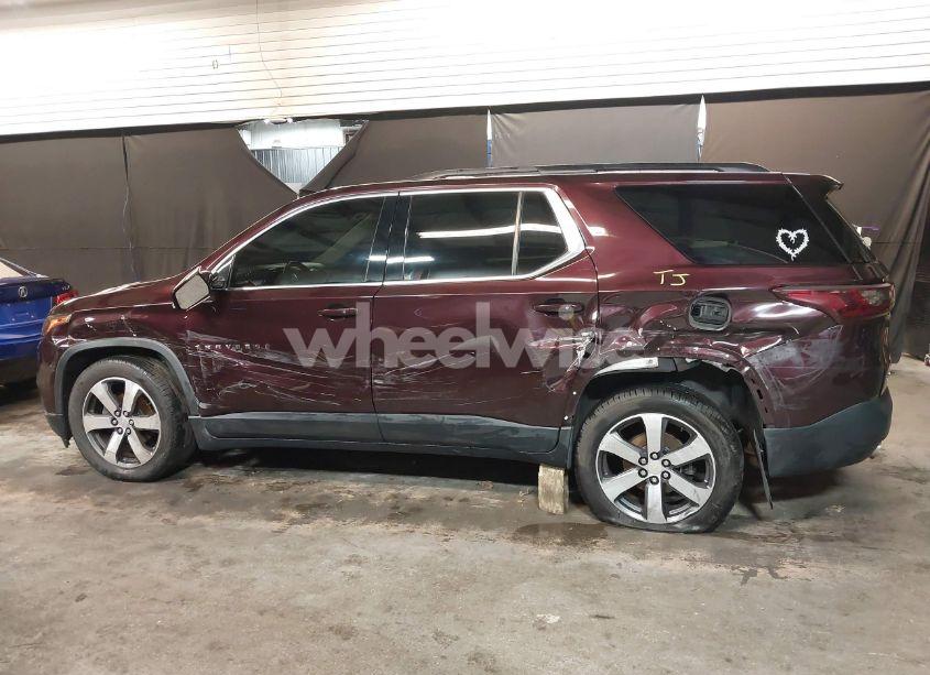 Photo 15 of 2019 Chevrolet Traverse 3LT (VIN 1GNEVHKW1KJ192850)