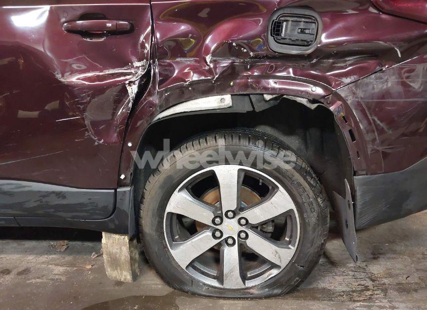 Photo 19 of 2019 Chevrolet Traverse 3LT (VIN 1GNEVHKW1KJ192850)