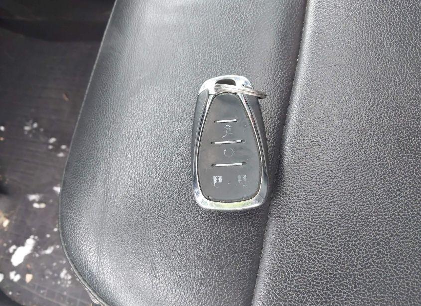 Photo 11 of 2019 Chevrolet Traverse 3LT (VIN 1GNEVHKW1KJ214913)