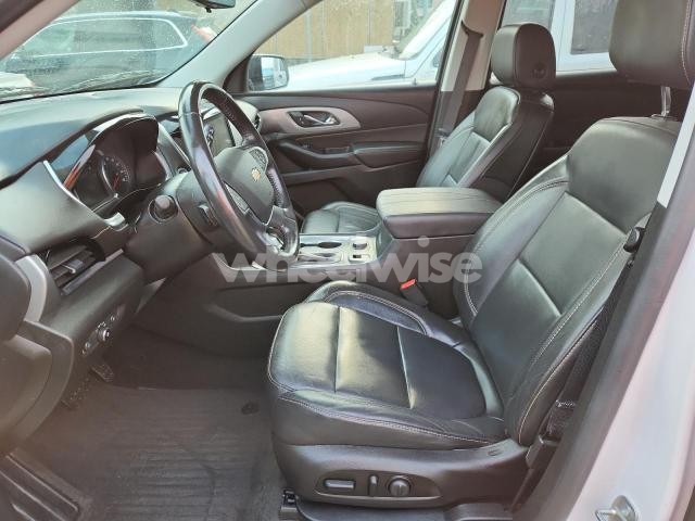Photo 8 of 2020 CHEVROLET TRAVERSE LT (VIN 1GNEVHKW1LJ168601)