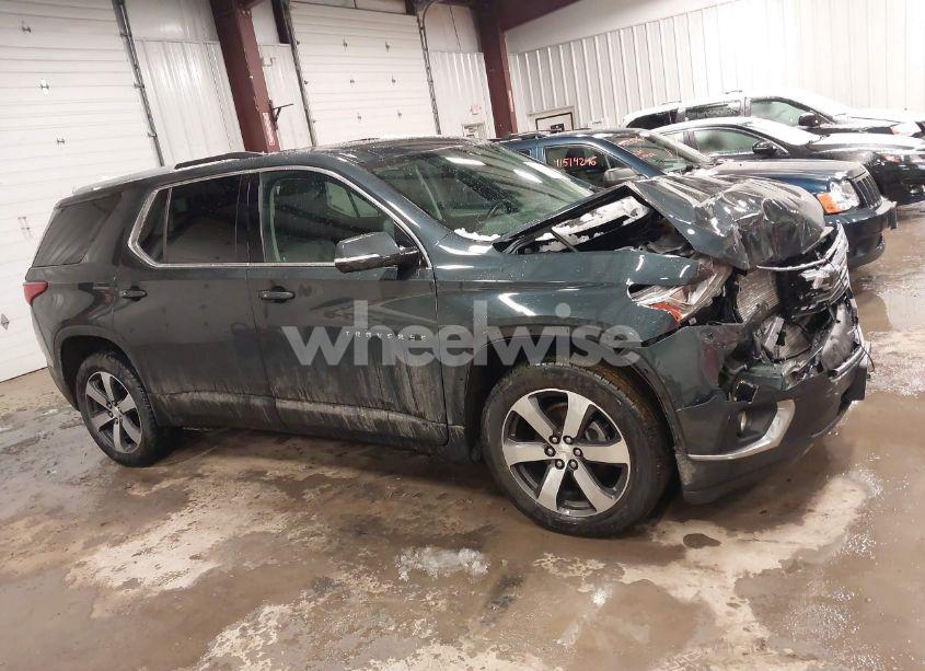 Photo 13 of 2018 Chevrolet Traverse 3LT (VIN 1GNEVHKW2JJ141176)