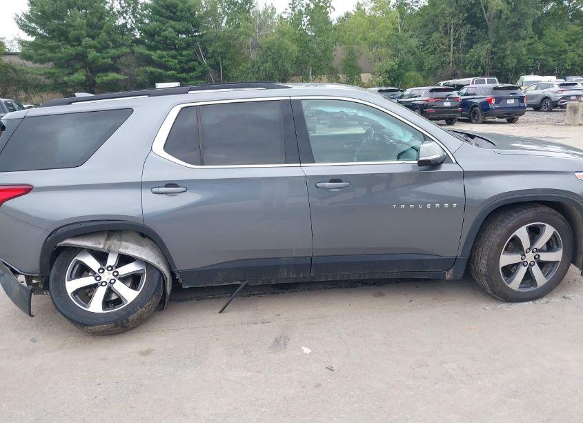 Photo 13 of 2019 Chevrolet Traverse 3LT (VIN 1GNEVHKW2KJ270083)