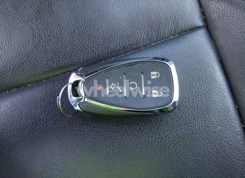 Photo 11 of 2019 Chevrolet Traverse 3LT (VIN 1GNEVHKW2KJ306743)