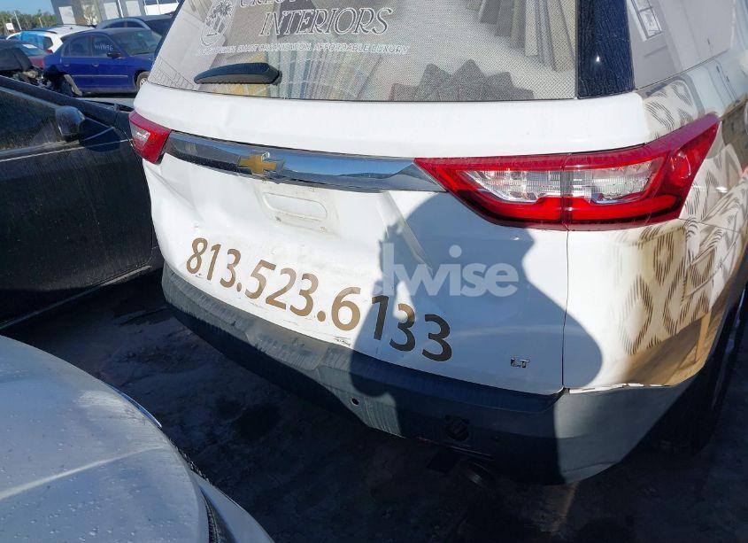 Photo 17 of 2019 Chevrolet Traverse 3LT (VIN 1GNEVHKW2KJ306743)