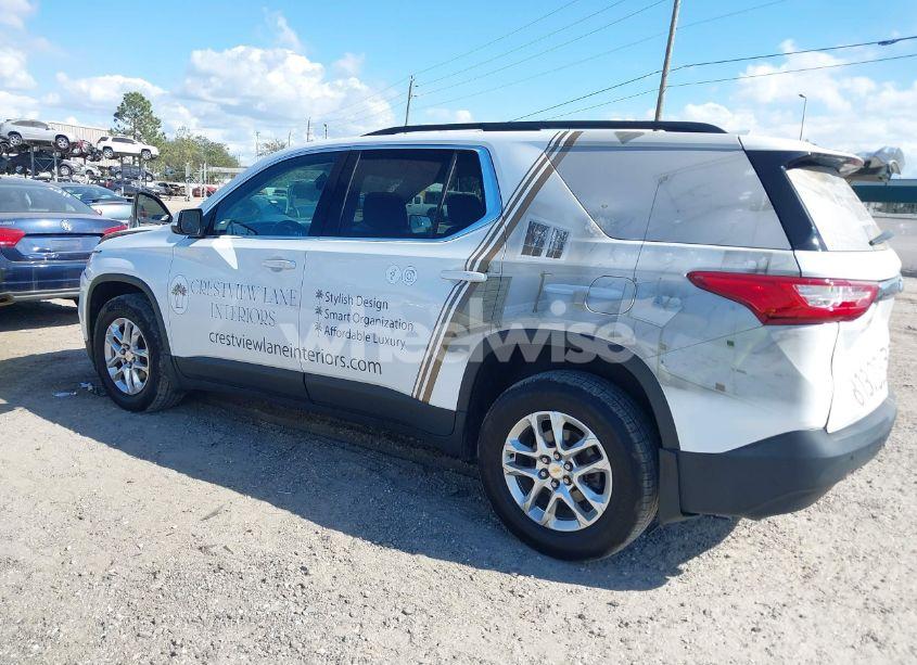 Photo 3 of 2019 Chevrolet Traverse 3LT (VIN 1GNEVHKW2KJ306743)