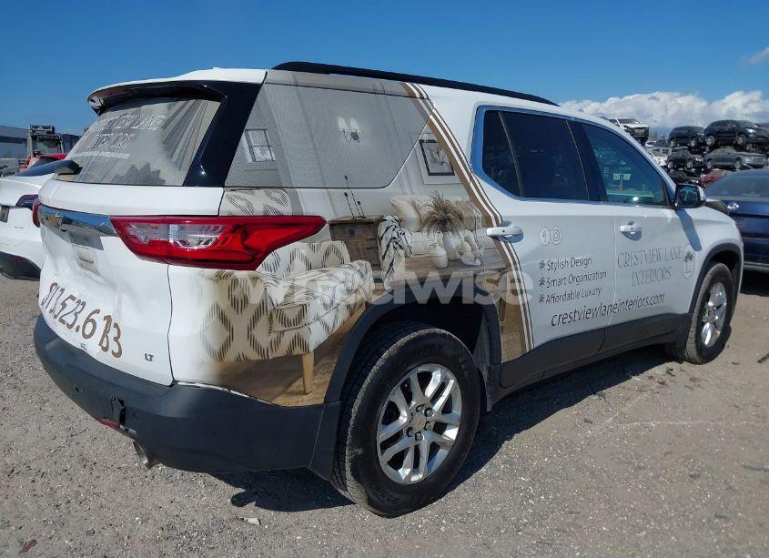 Photo 4 of 2019 Chevrolet Traverse 3LT (VIN 1GNEVHKW2KJ306743)