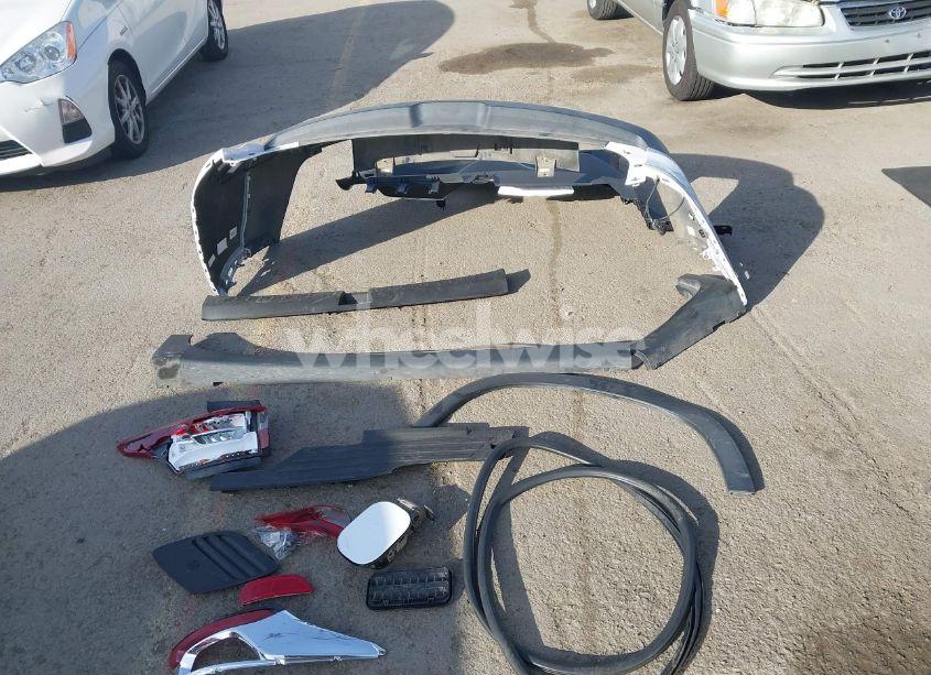 Photo 12 of 2020 Chevrolet Traverse AWD LT LEATHER (VIN 1GNEVHKW2LJ107614)