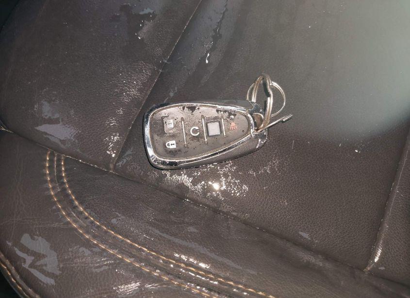 Photo 11 of 2021 Chevrolet Traverse AWD LT LEATHER (VIN 1GNEVHKW2MJ227365)