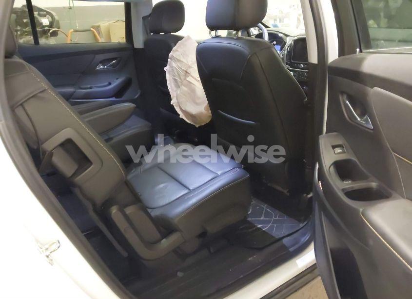 Photo 8 of 2021 Chevrolet Traverse AWD LT LEATHER (VIN 1GNEVHKW2MJ248622)