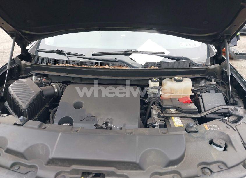 Photo 10 of 2018 Chevrolet Traverse 3LT (VIN 1GNEVHKW3JJ144443)