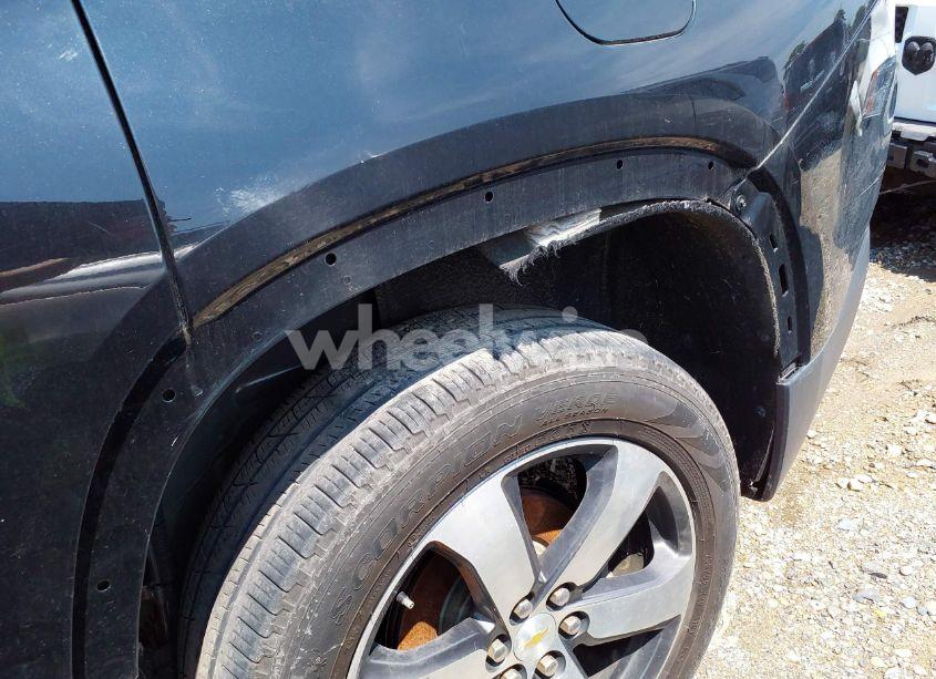 Photo 17 of 2018 Chevrolet Traverse 3LT (VIN 1GNEVHKW3JJ144443)