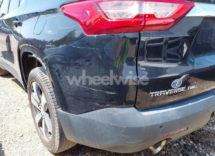 Photo 18 of 2018 Chevrolet Traverse 3LT (VIN 1GNEVHKW3JJ144443)