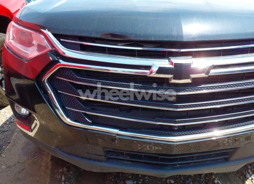 Photo 20 of 2018 Chevrolet Traverse 3LT (VIN 1GNEVHKW3JJ144443)