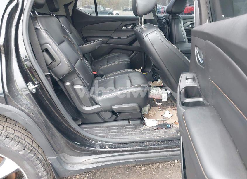 Photo 8 of 2018 Chevrolet Traverse 3LT (VIN 1GNEVHKW3JJ144443)