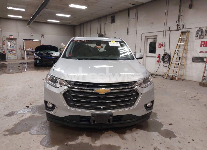 Photo 12 of 2018 Chevrolet Traverse 3LT (VIN 1GNEVHKW3JJ193500)