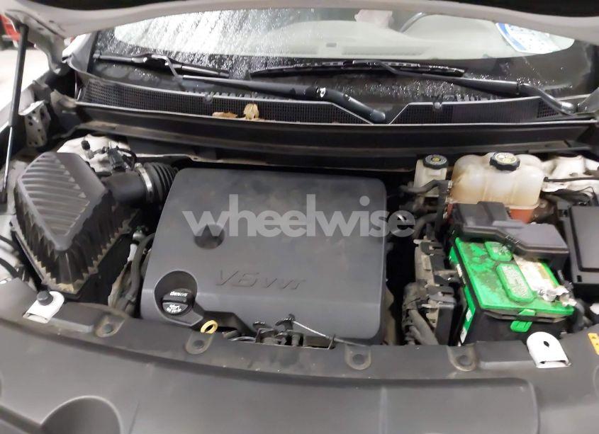 Photo 10 of 2018 Chevrolet Traverse 3LT (VIN 1GNEVHKW3JJ230464)