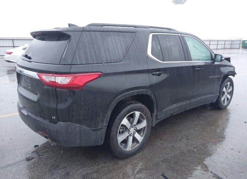 Photo 4 of 2019 Chevrolet Traverse 3LT (VIN 1GNEVHKW3KJ168338)