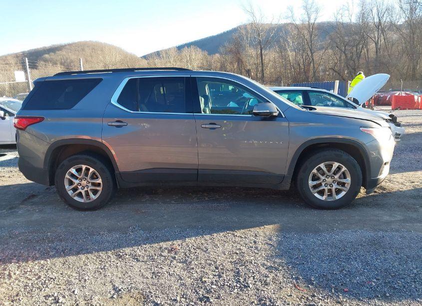 Photo 13 of 2019 Chevrolet Traverse 3LT (VIN 1GNEVHKW3KJ306590)