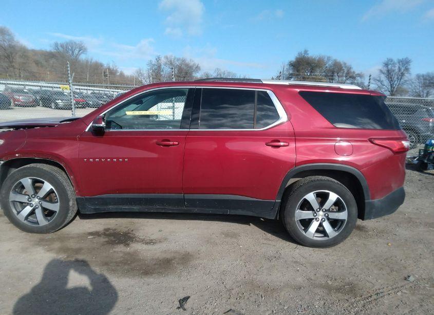 Photo 14 of 2018 Chevrolet Traverse 3LT (VIN 1GNEVHKW4JJ178410)