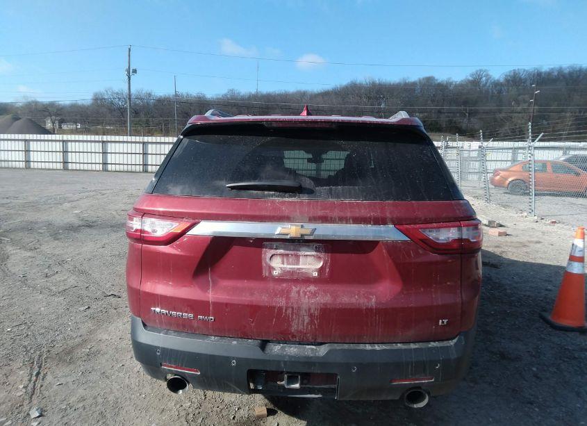 Photo 16 of 2018 Chevrolet Traverse 3LT (VIN 1GNEVHKW4JJ178410)