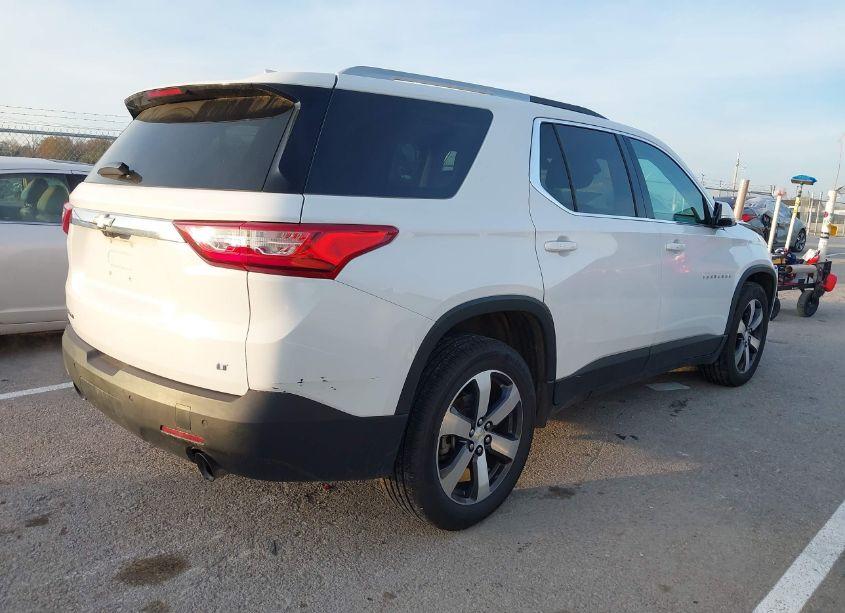 Photo 4 of 2018 Chevrolet Traverse 3LT (VIN 1GNEVHKW4JJ223250)