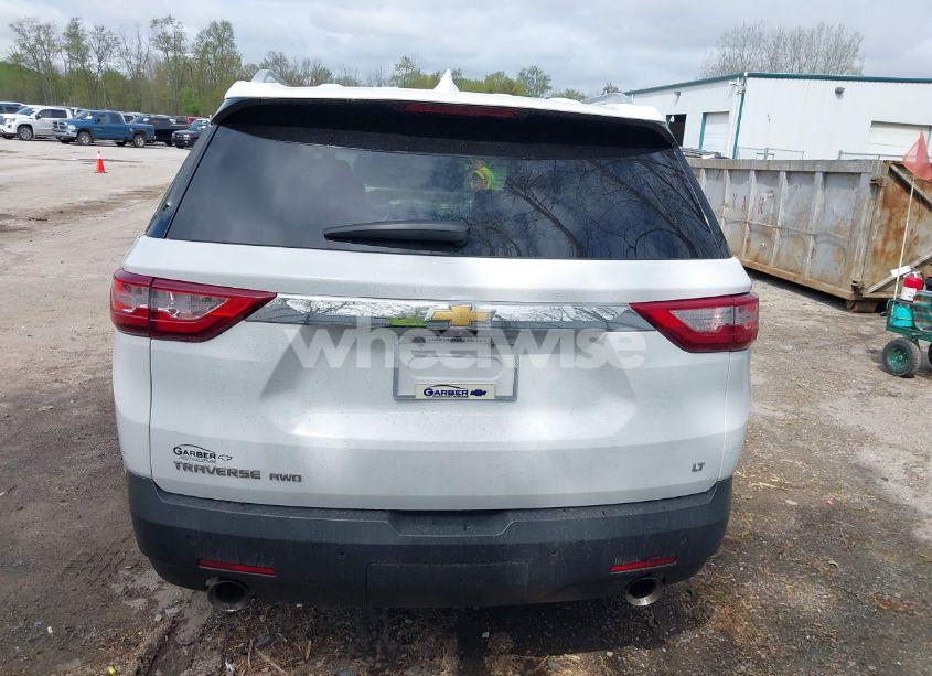 Photo 16 of 2018 Chevrolet Traverse 3LT (VIN 1GNEVHKW4JJ275817)