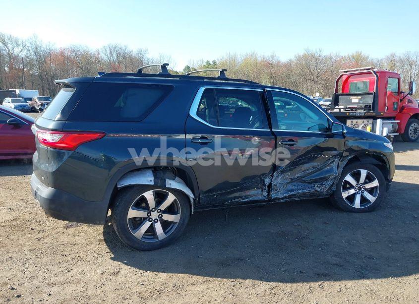 Photo 17 of 2019 Chevrolet Traverse 3LT (VIN 1GNEVHKW4KJ138829)
