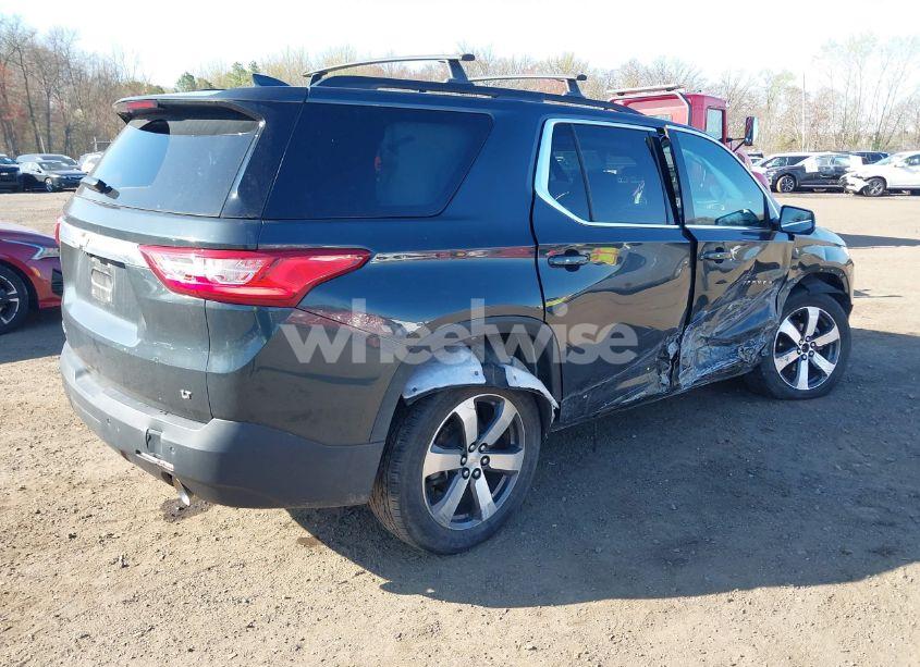 Photo 4 of 2019 Chevrolet Traverse 3LT (VIN 1GNEVHKW4KJ138829)