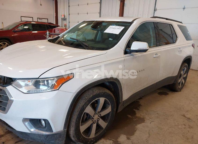 Photo 2 of 2020 Chevrolet Traverse AWD LT LEATHER (VIN 1GNEVHKW4LJ101782)